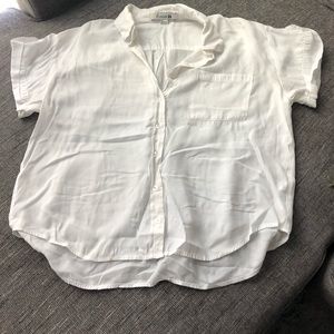 🍂LAST CHANCE: Flowy button-up blouse